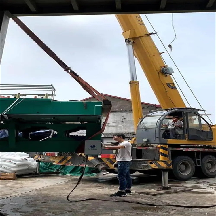 白茅湖农场大吨位吊车租赁应急保障方案|化解突发吊装需求难题